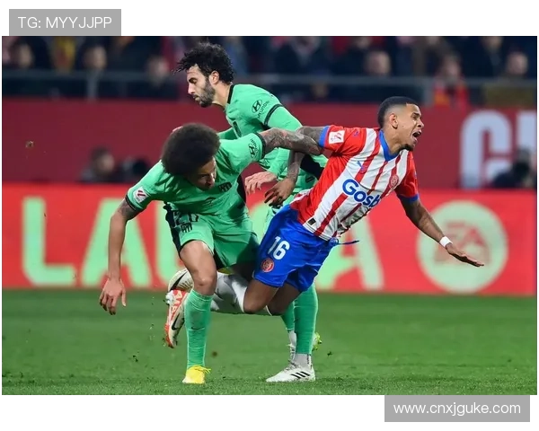 赫罗纳俱乐部崛起之路解析西甲黑马的战术体系与管理智慧现代化